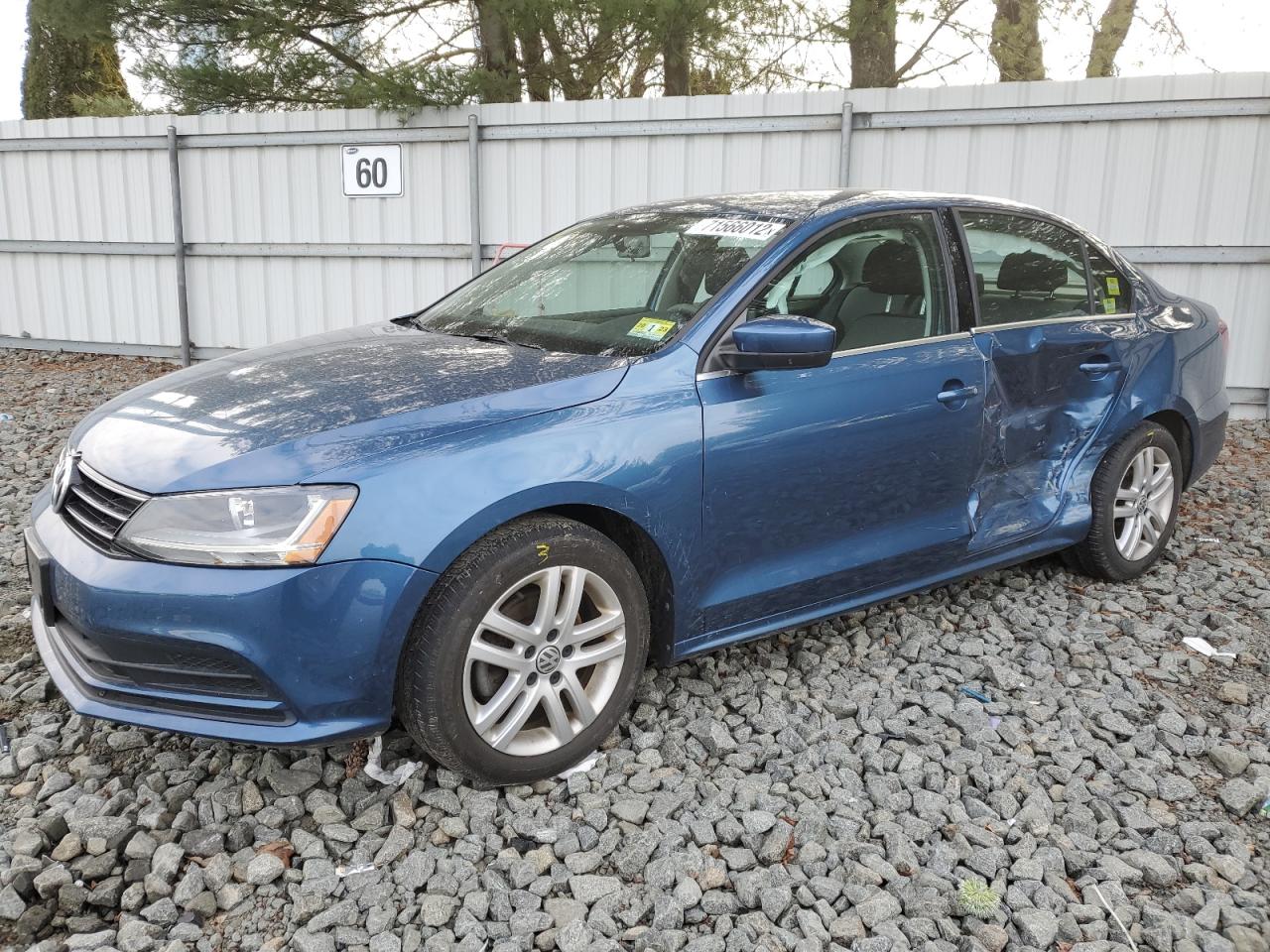 Volkswagen Jetta s (2017)