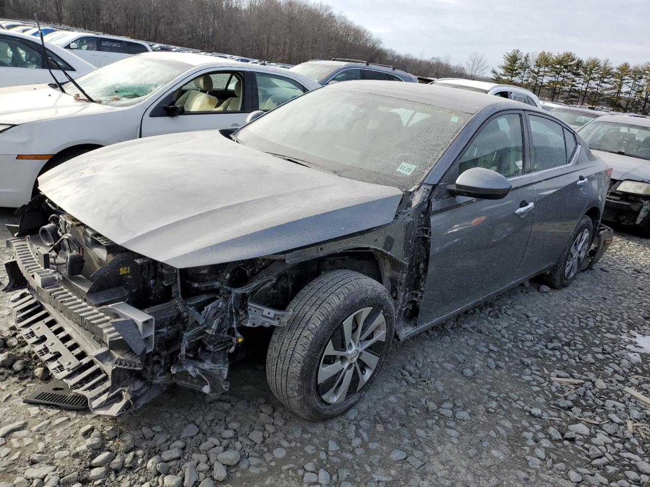 Nissan Altima s (2020)