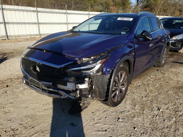 Infiniti Qx30 base (2017)