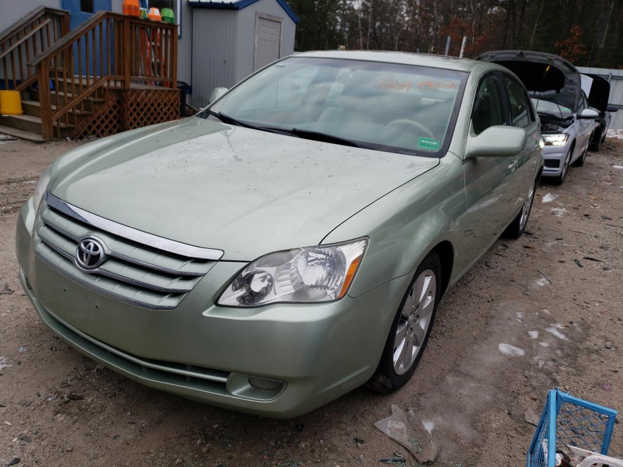 Toyota Avalon xl (2005)