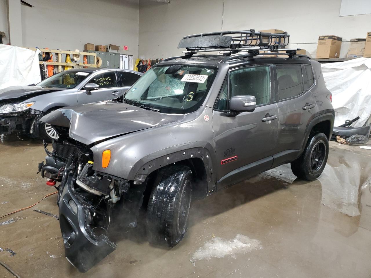 Jeep Renegade t (2016)