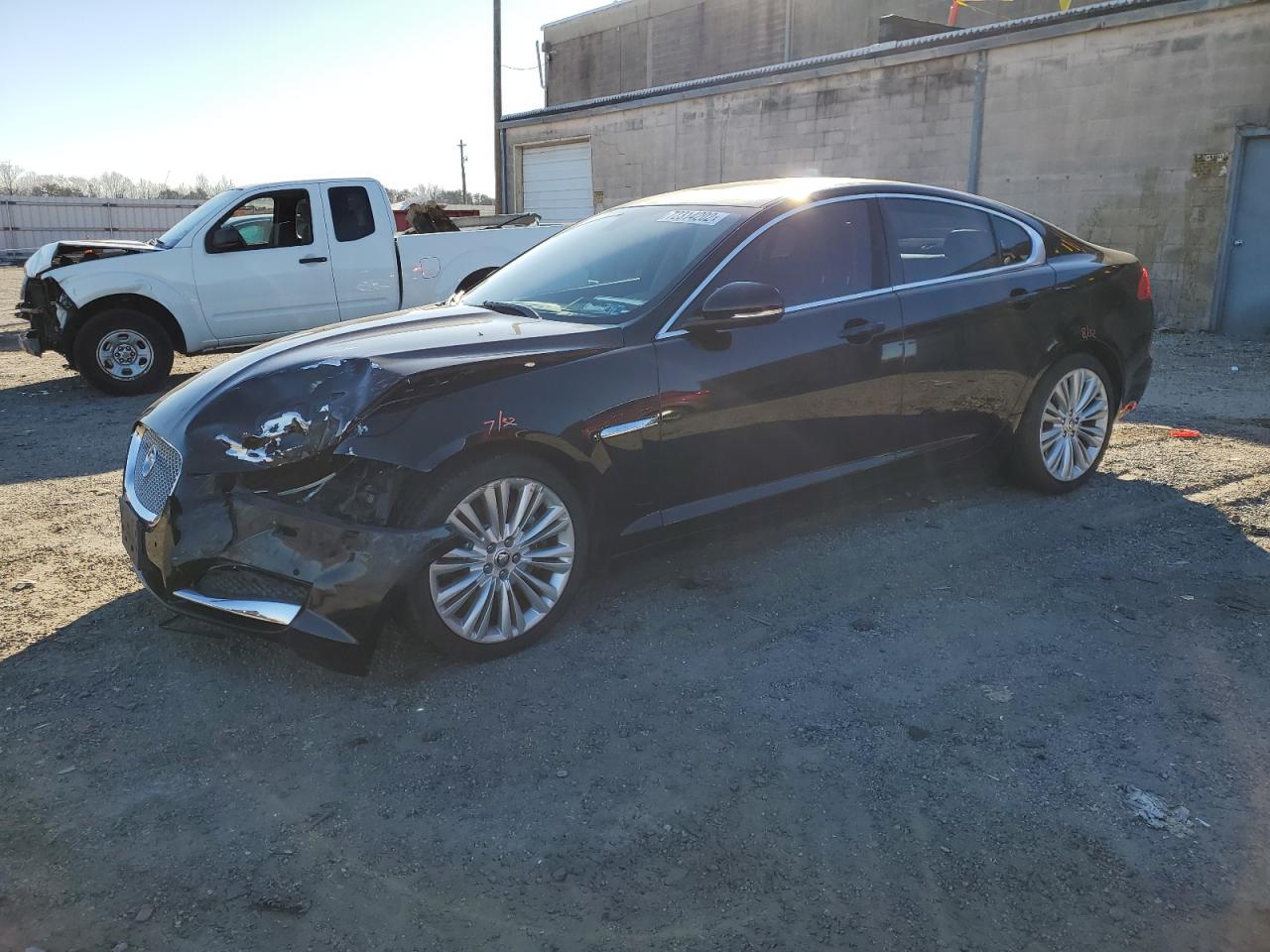 Jaguar Xf portfol (2012)