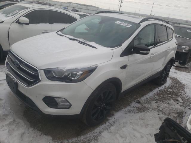 Ford Escape tit (2017)