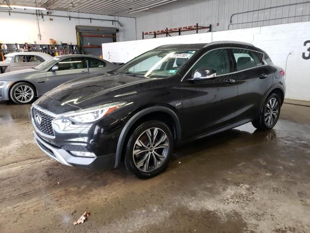 Infiniti Qx30 base (2017)