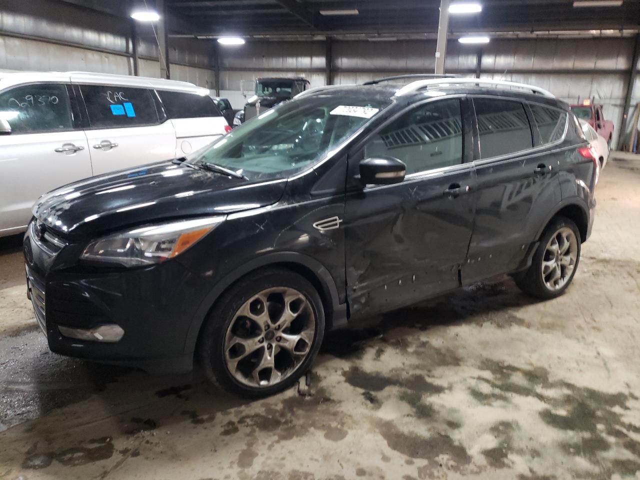 Ford Escape tit (2014)