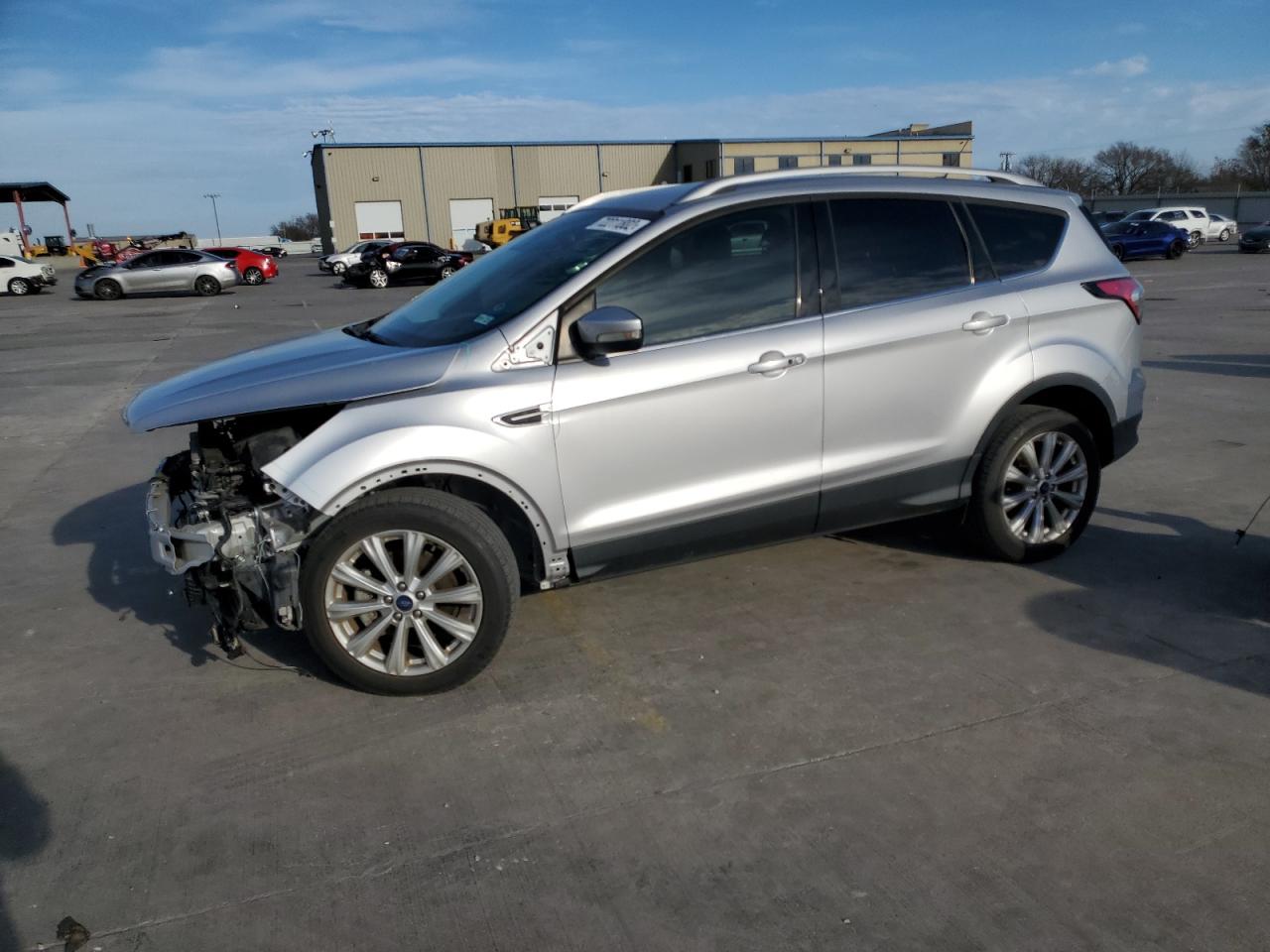 Ford Escape tit (2017)