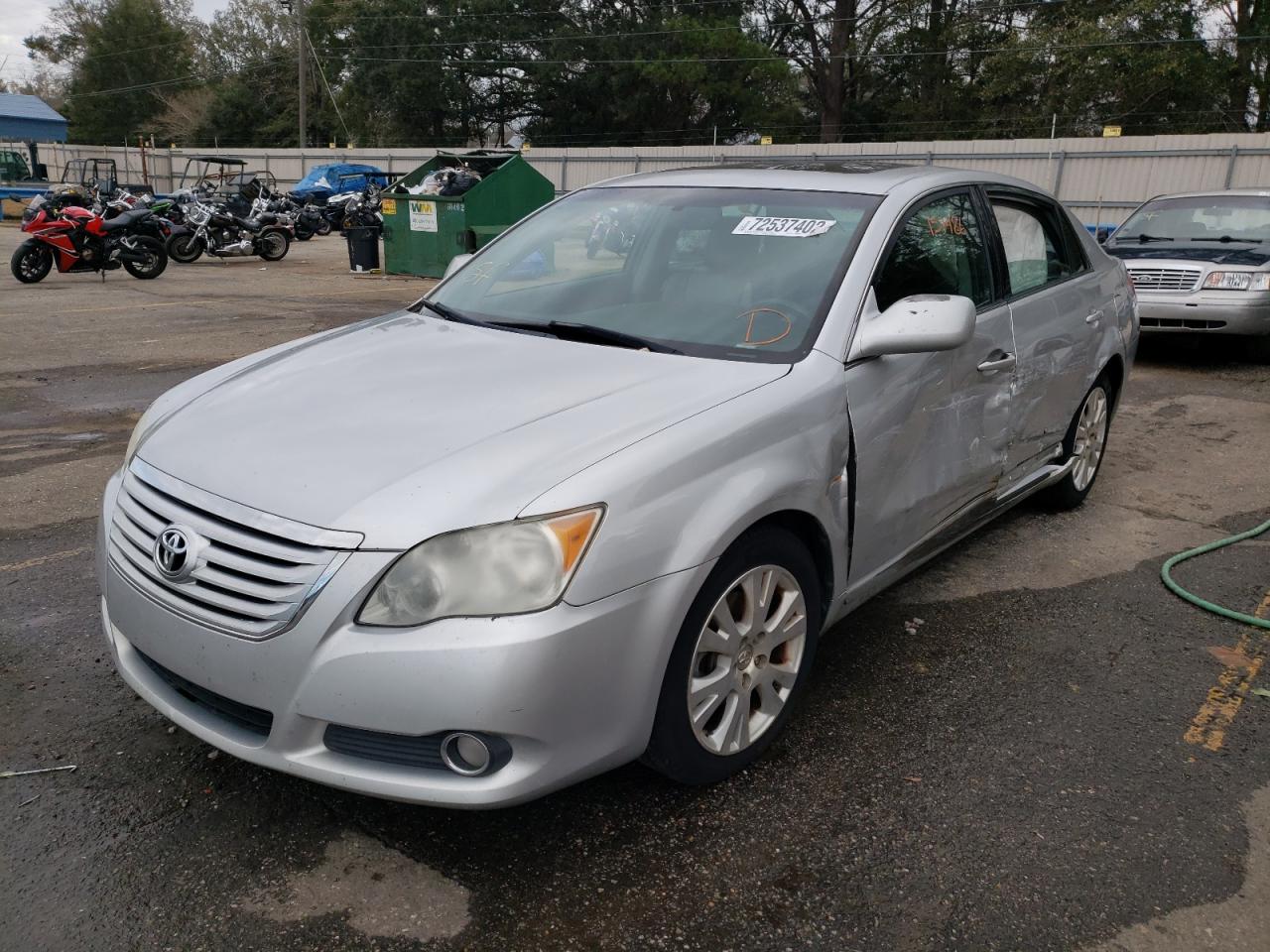 Toyota Avalon xl (2010)