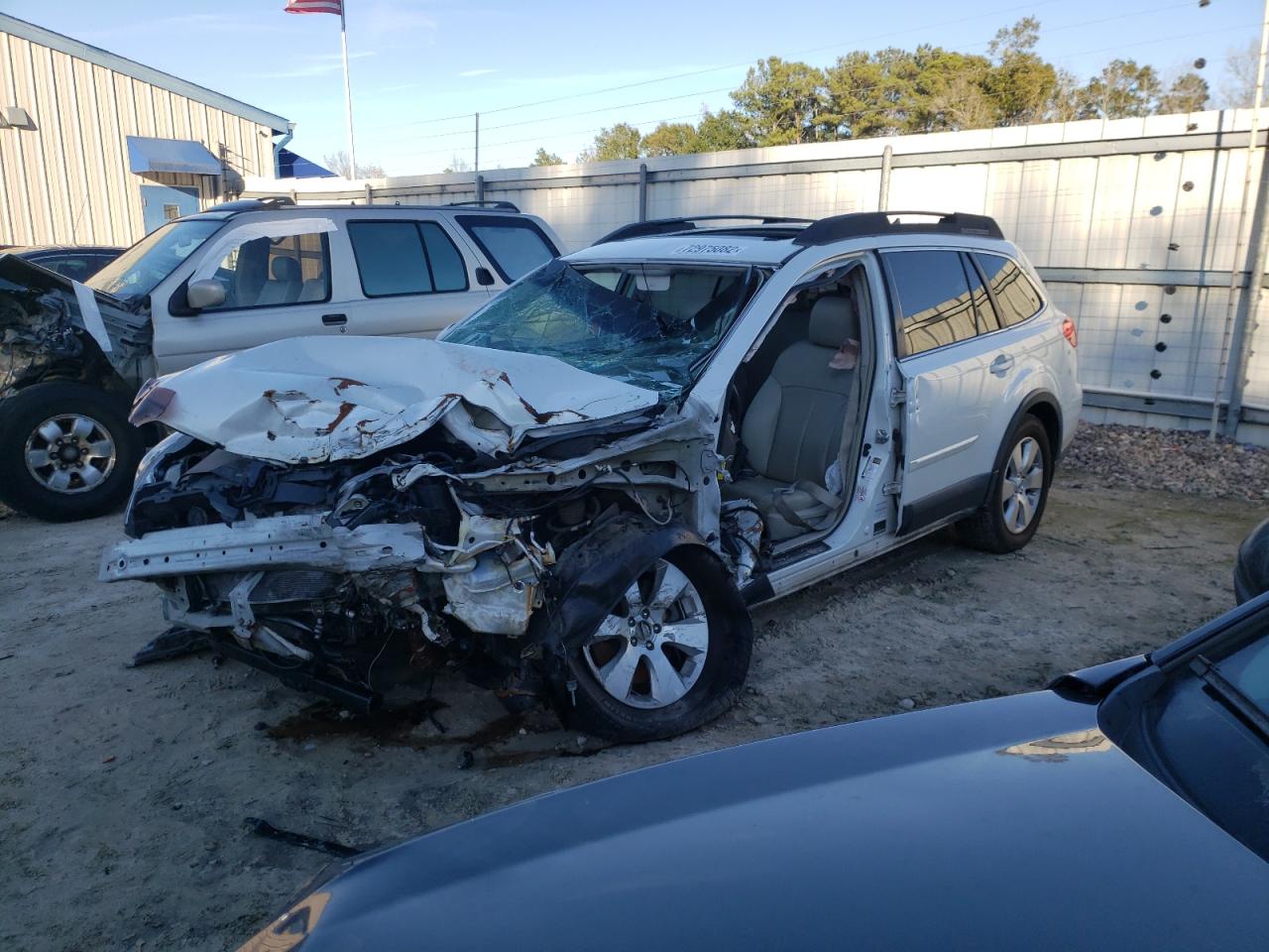 Subaru Outback 3- (2012)