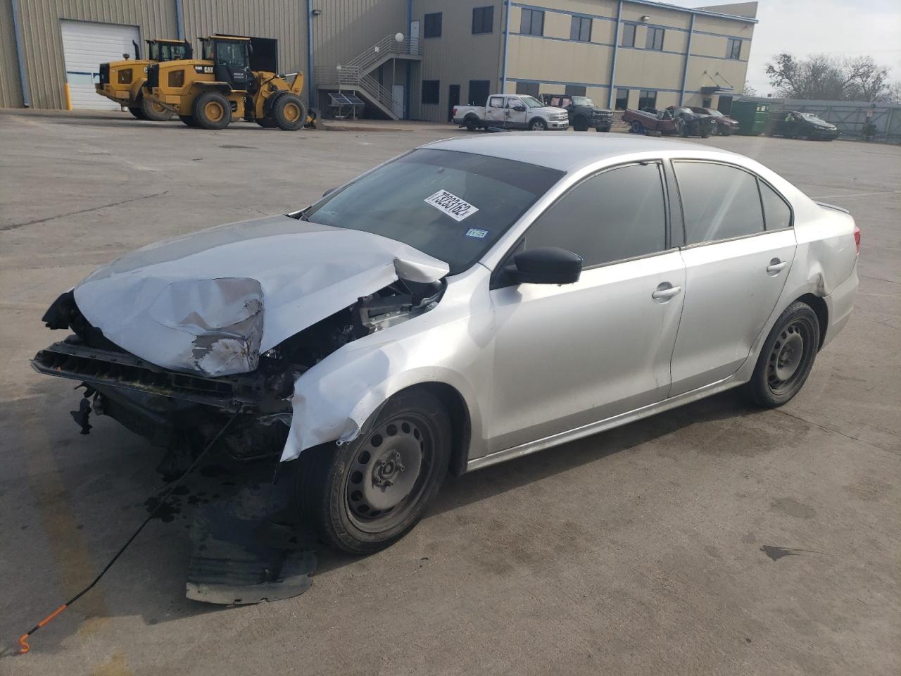Volkswagen Jetta base (2013)