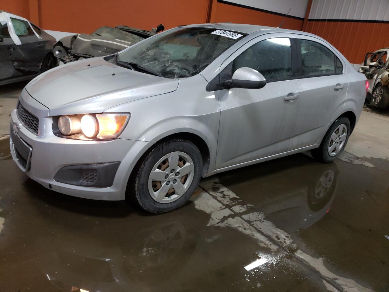 Chevrolet Sonic ls (2012)