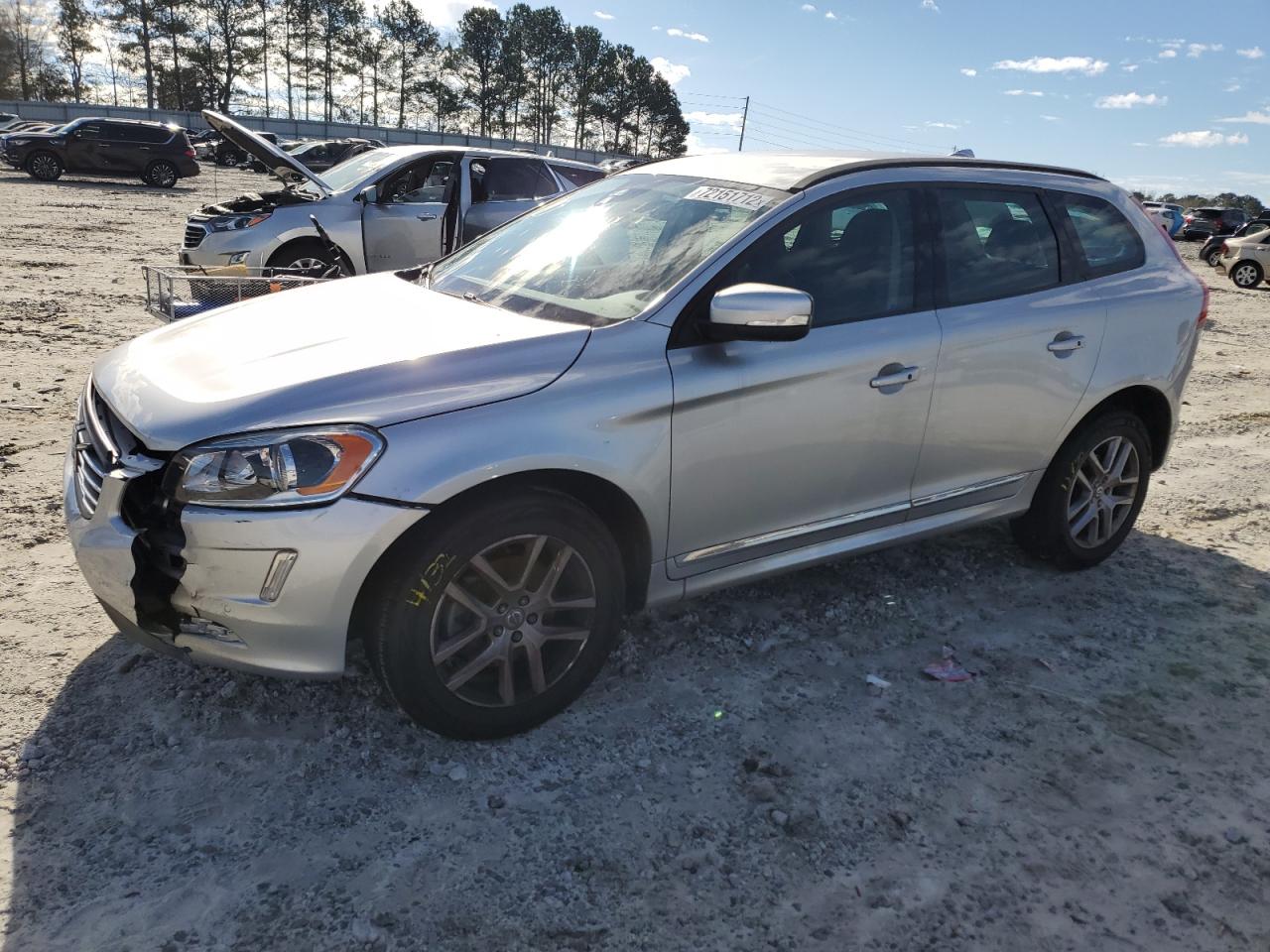 Volvo Xc60 t5 (2017)