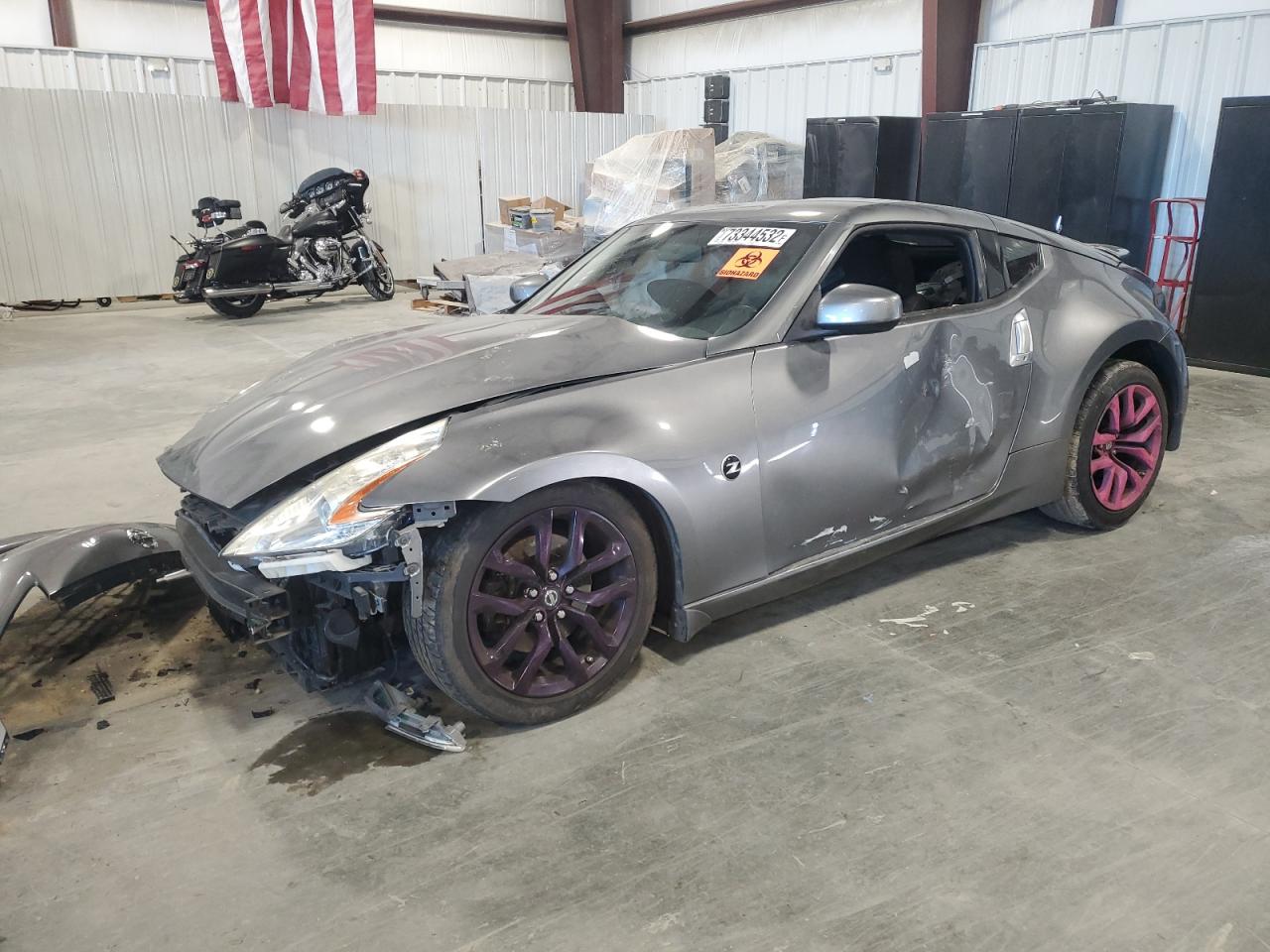Nissan 370z base (2015)