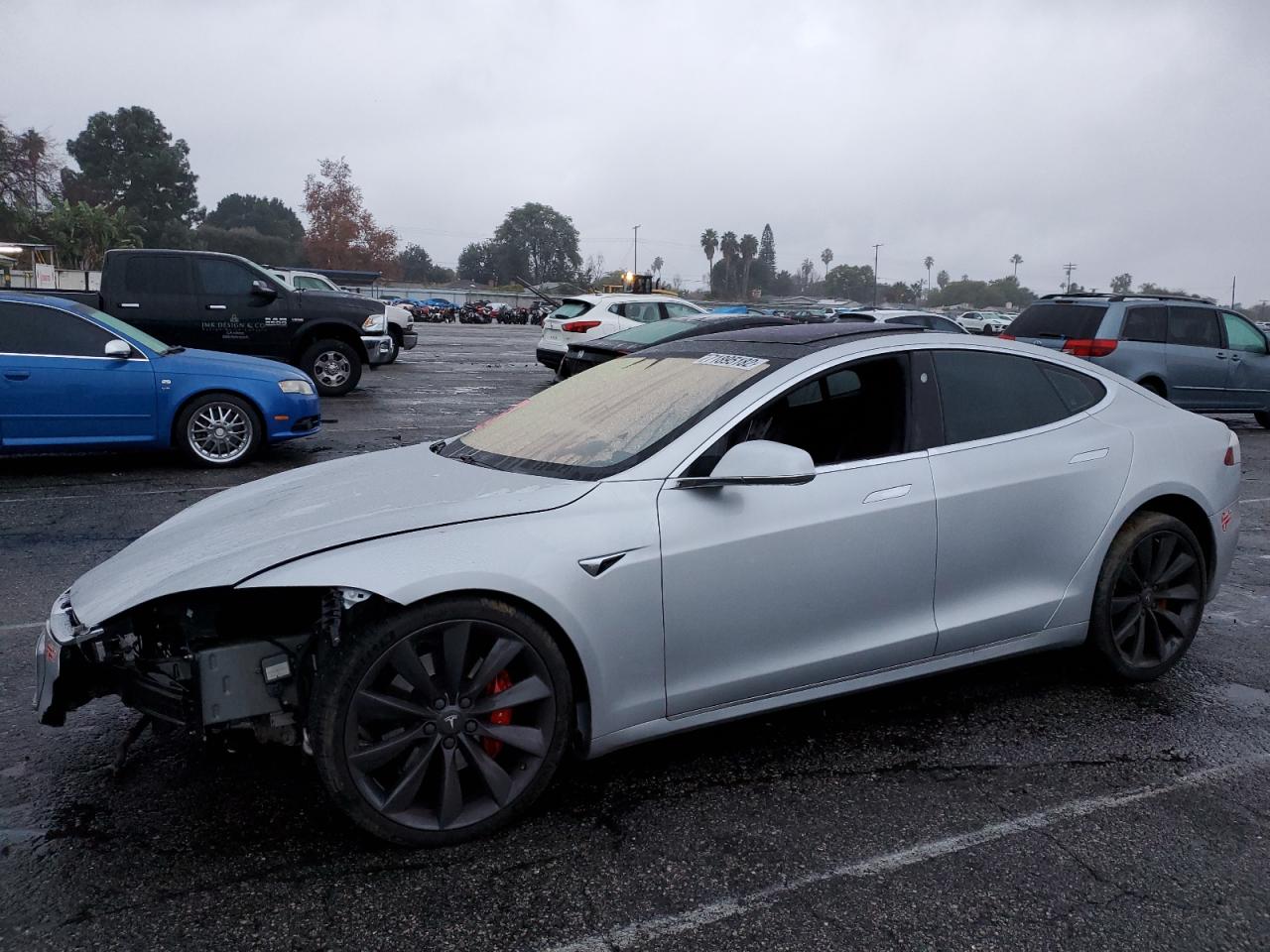 Tesla Model s (2016)