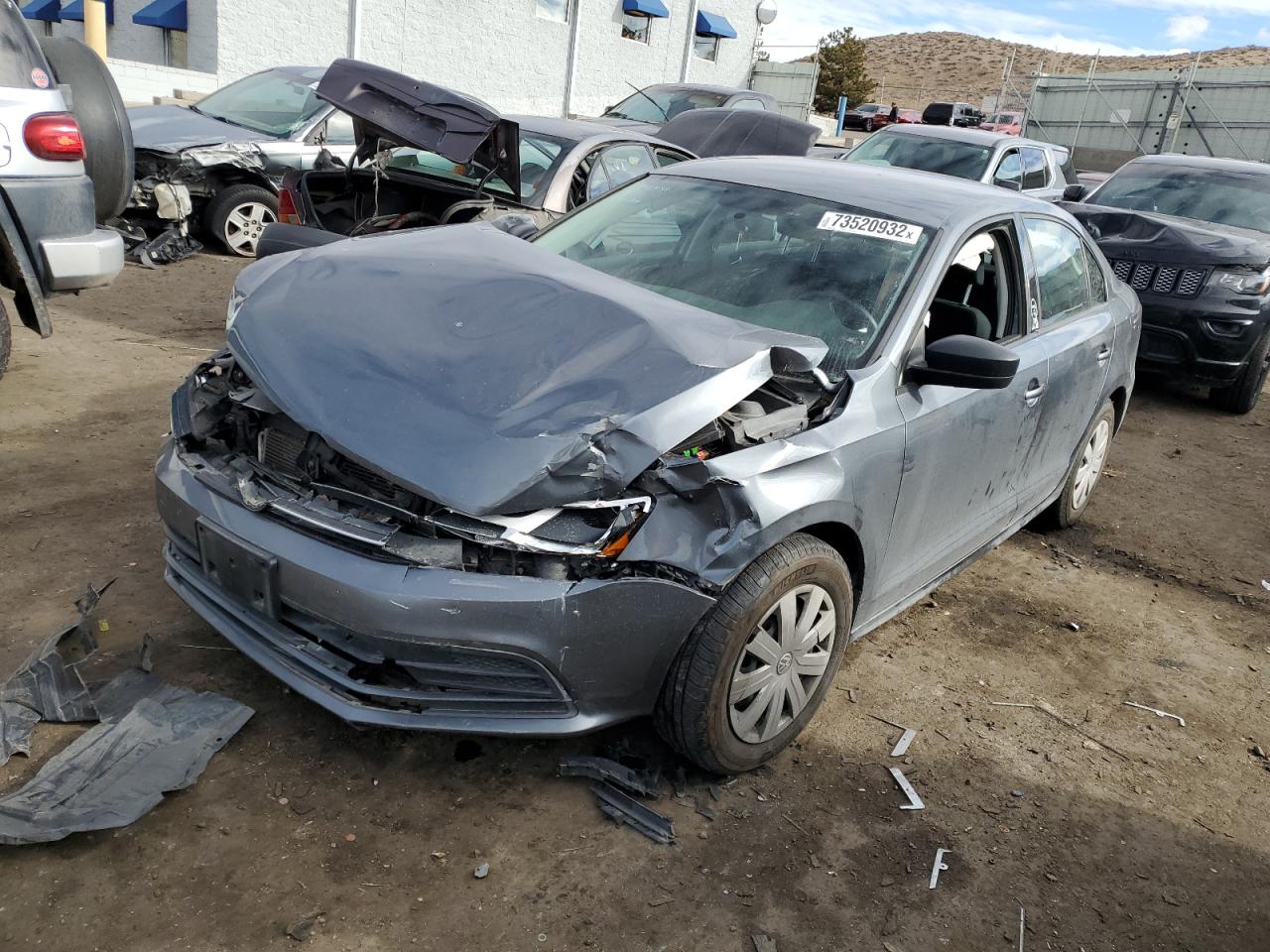 Volkswagen Jetta base (2015)