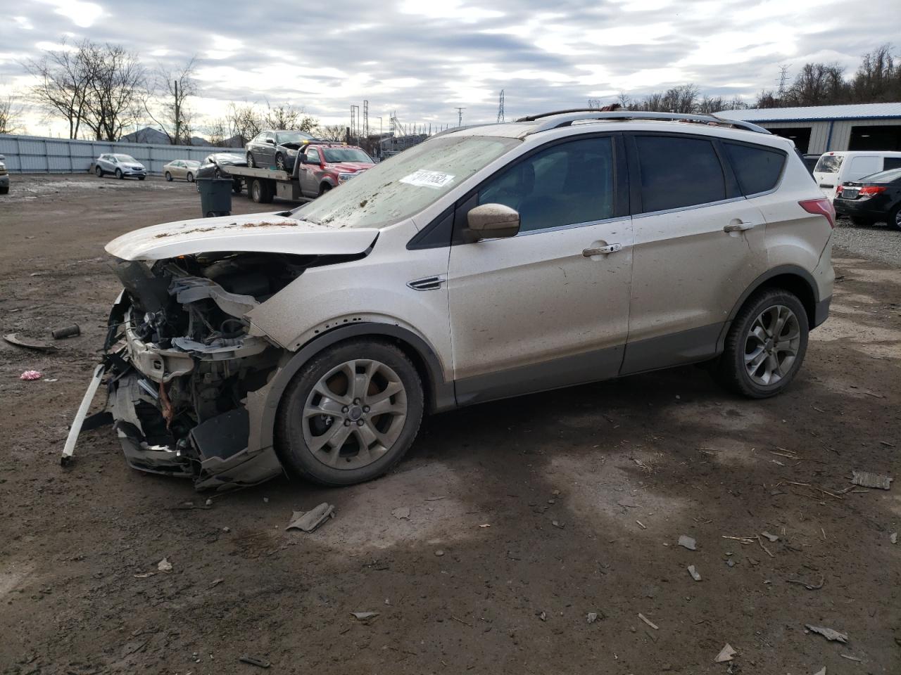 Ford Escape tit (2014)