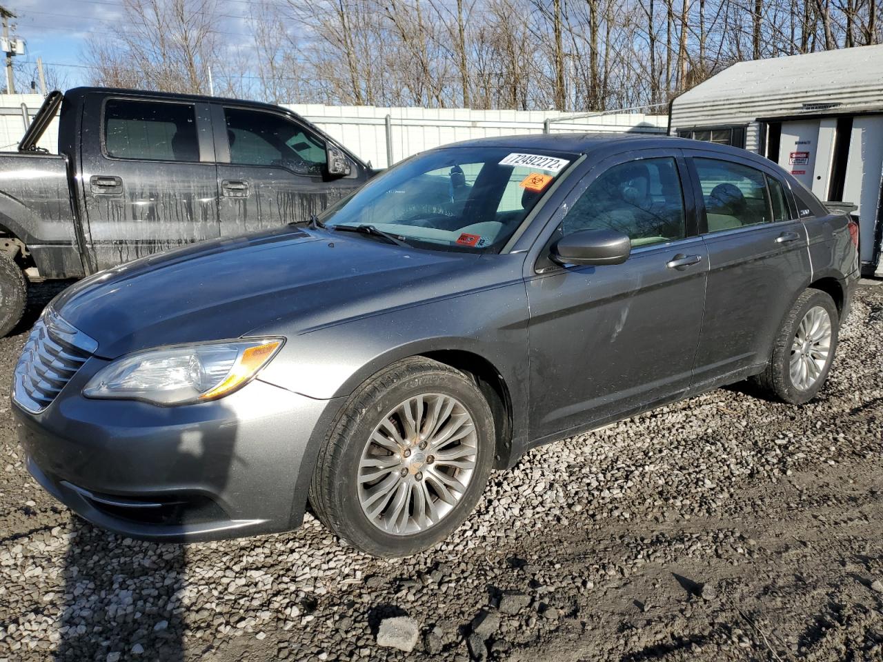 Chrysler 200 lx (2012)
