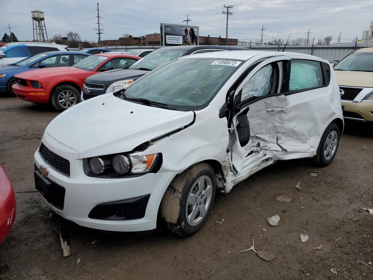 Chevrolet Sonic ls (2014)