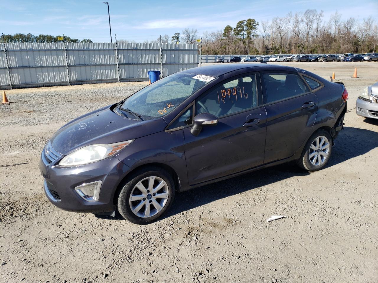 Ford Fiesta sel (2012)