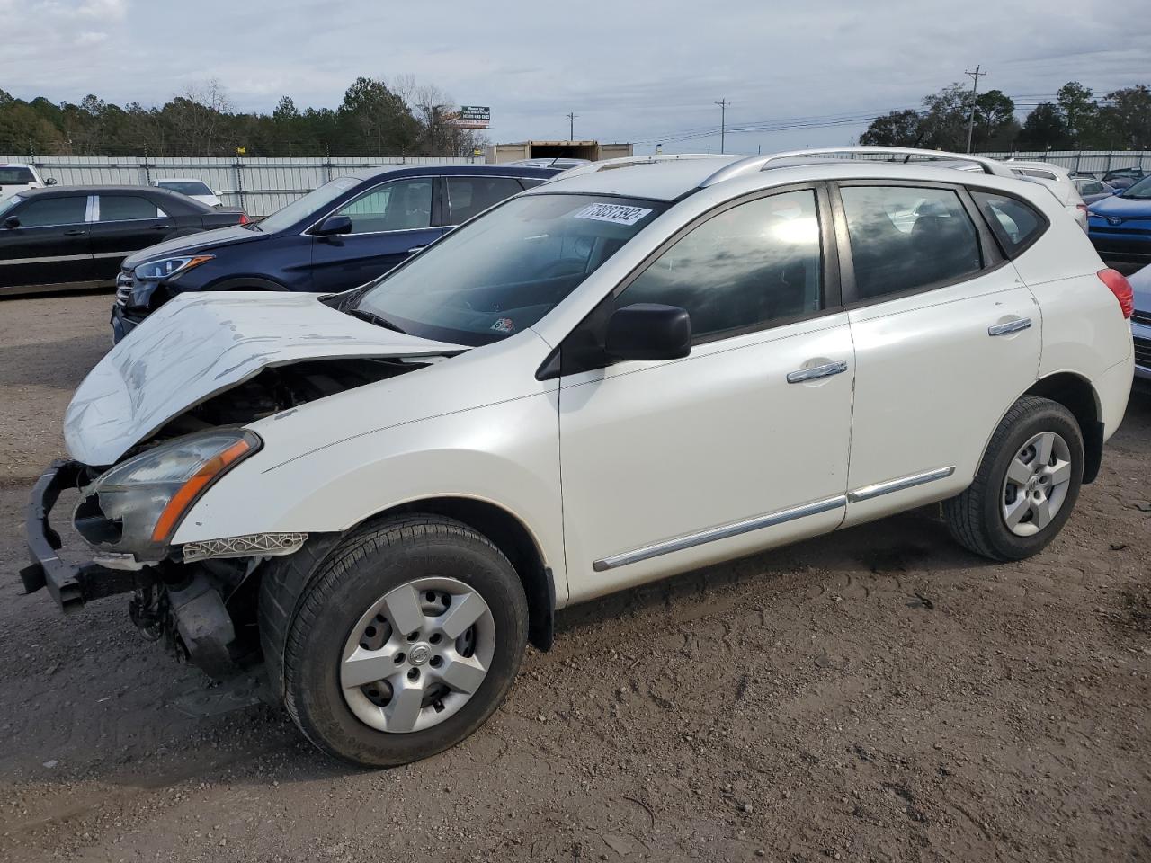 Nissan Rogue sele (2015)