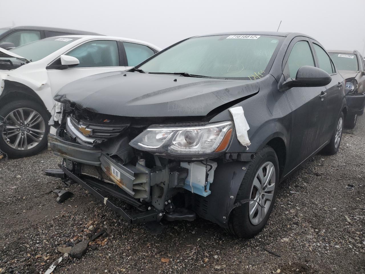 Chevrolet Sonic ls (2018)