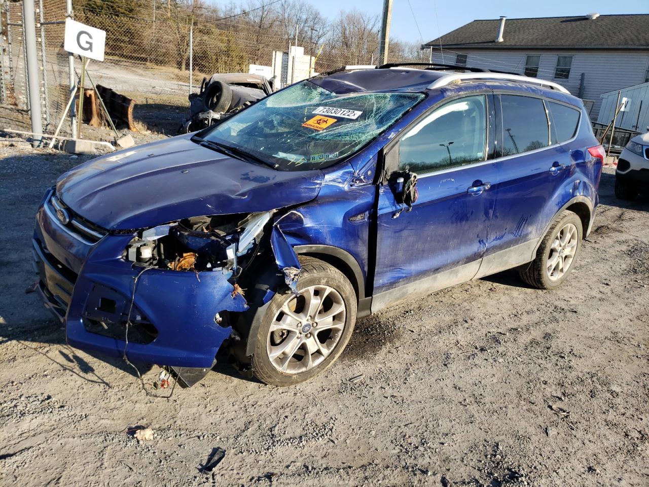 Ford Escape tit (2015)