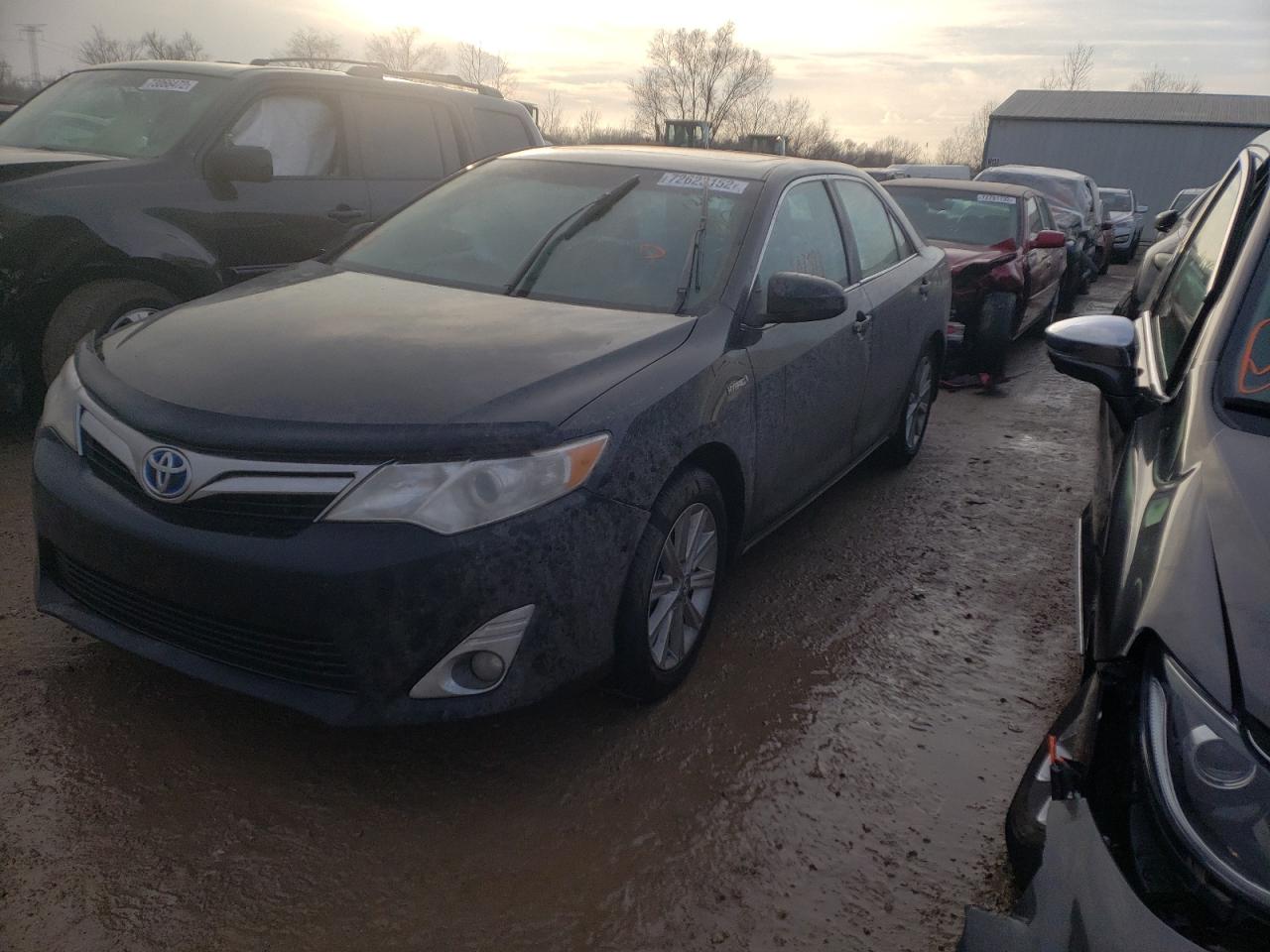 Toyota Camry hybr (2013)
