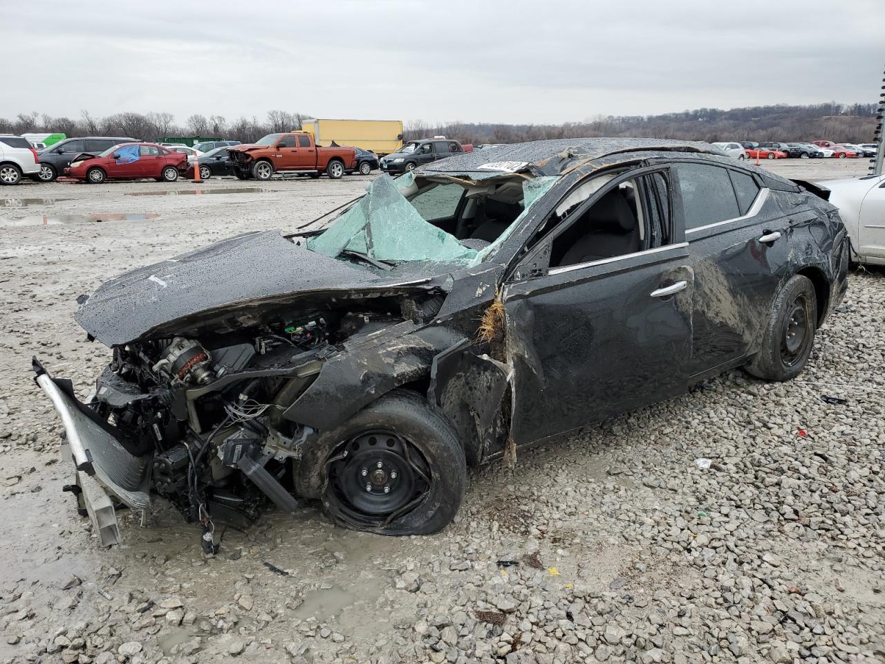 Nissan Altima s (2019)