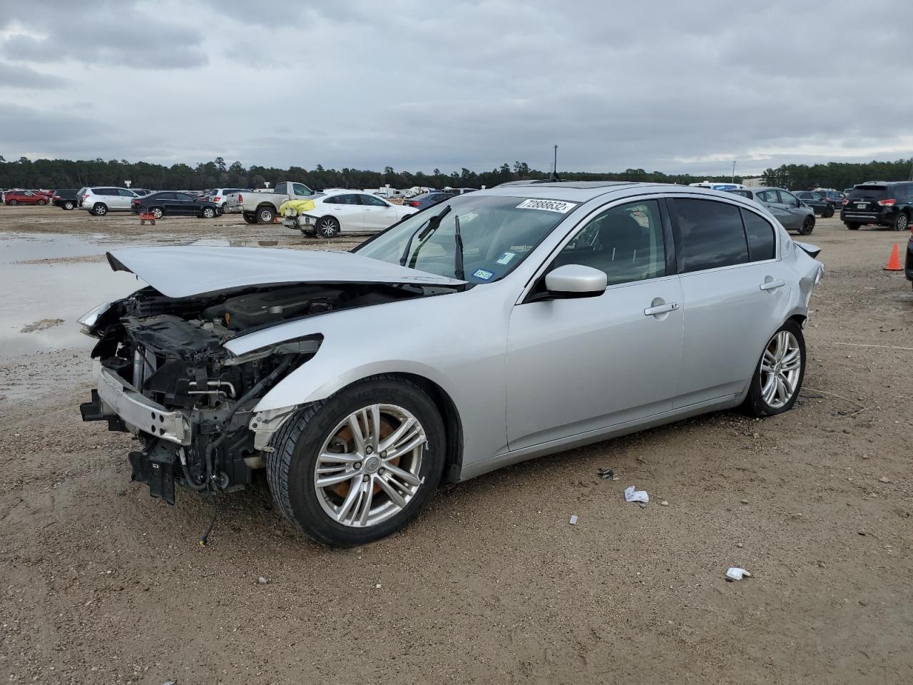 Infiniti G37 base (2013)