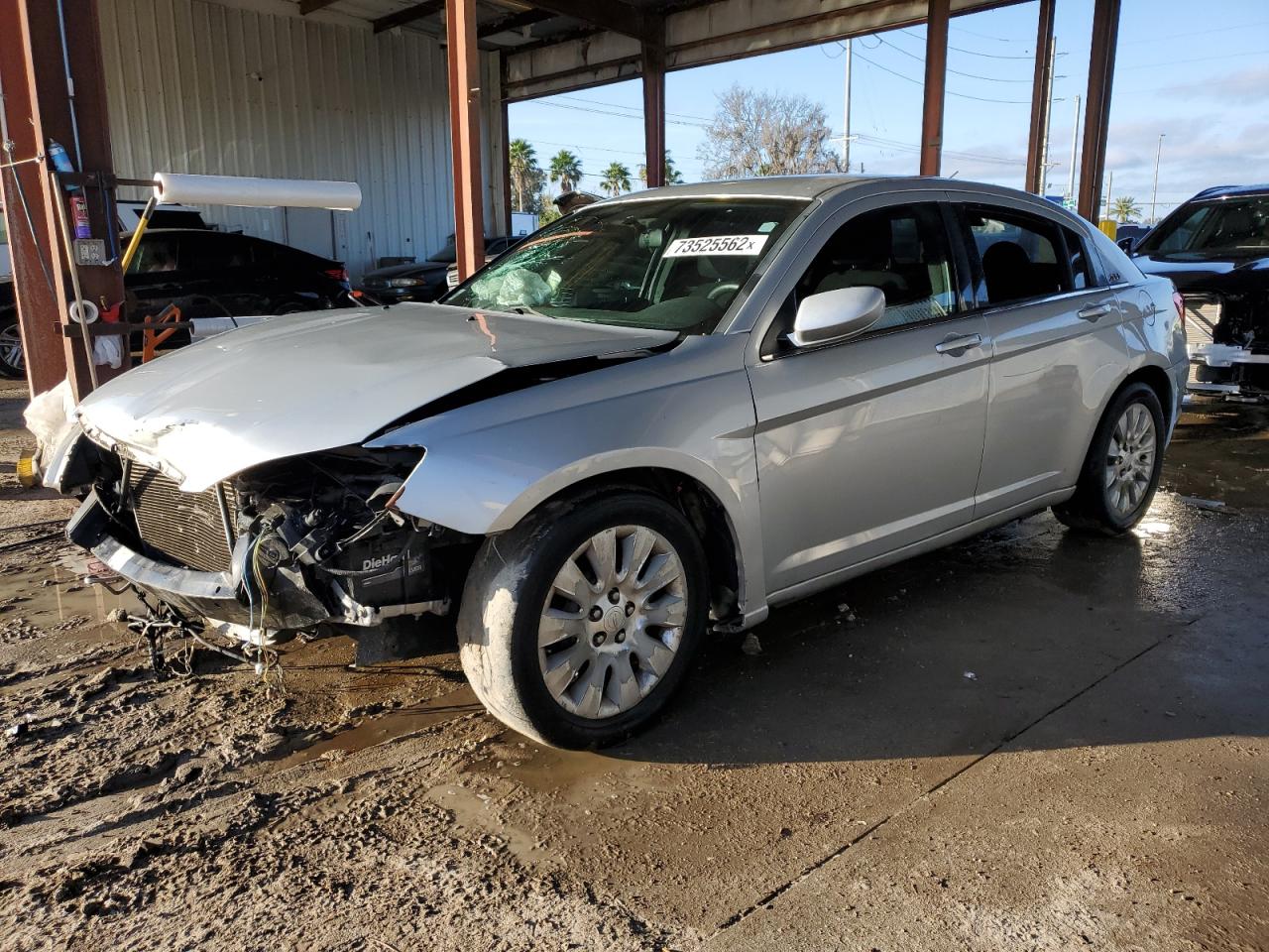 Chrysler 200 lx (2012)