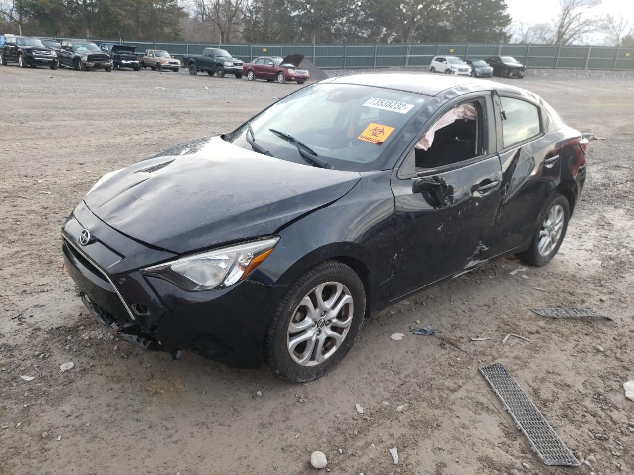 Toyota Scion ia (2016)
