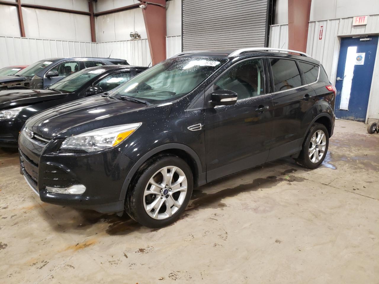 Ford Escape tit (2014)