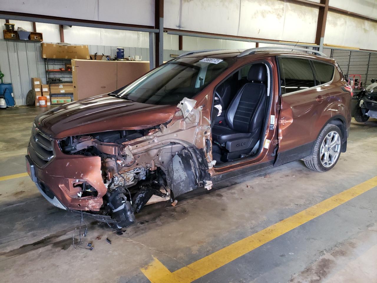 Ford Escape tit (2017)
