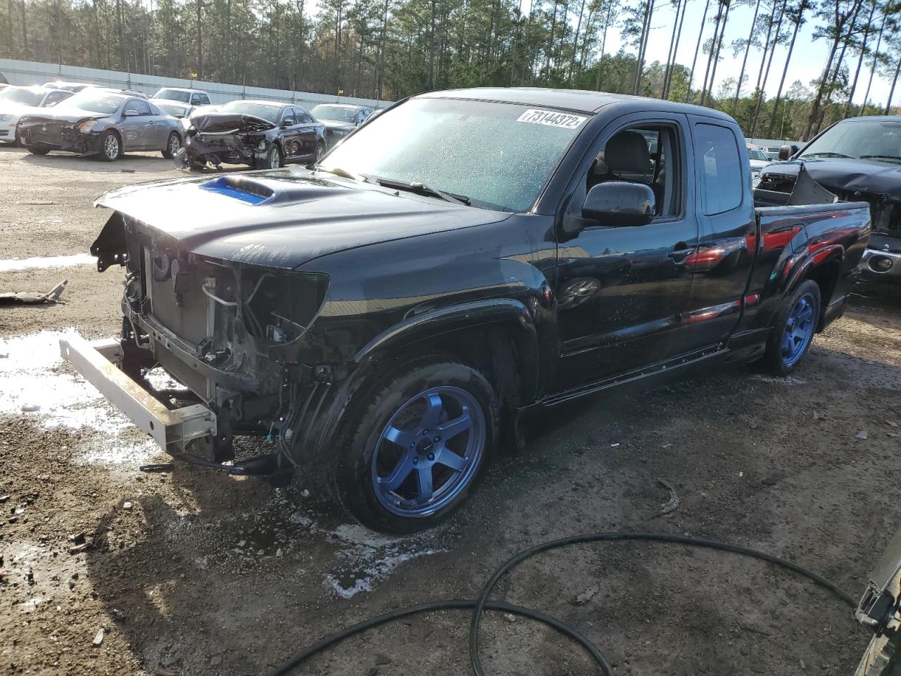 Toyota Tacoma x-r (2011)