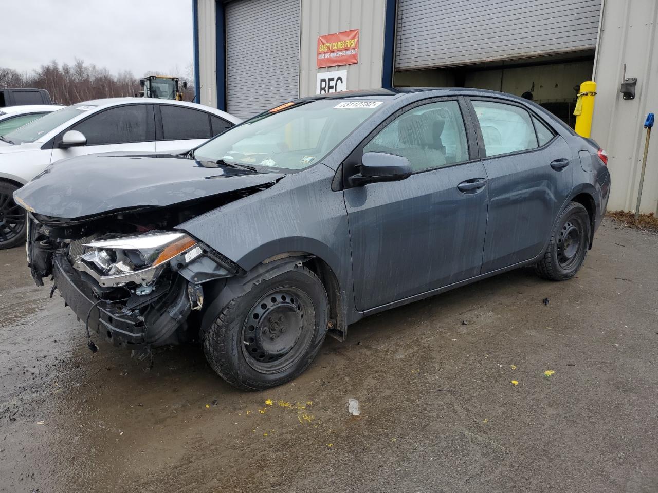 Toyota Corolla ec (2015)