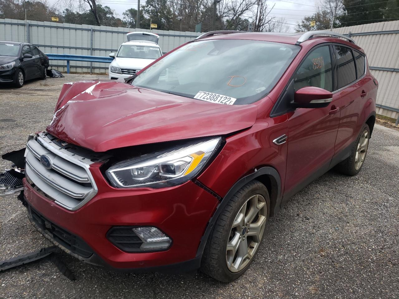 Ford Escape tit (2019)