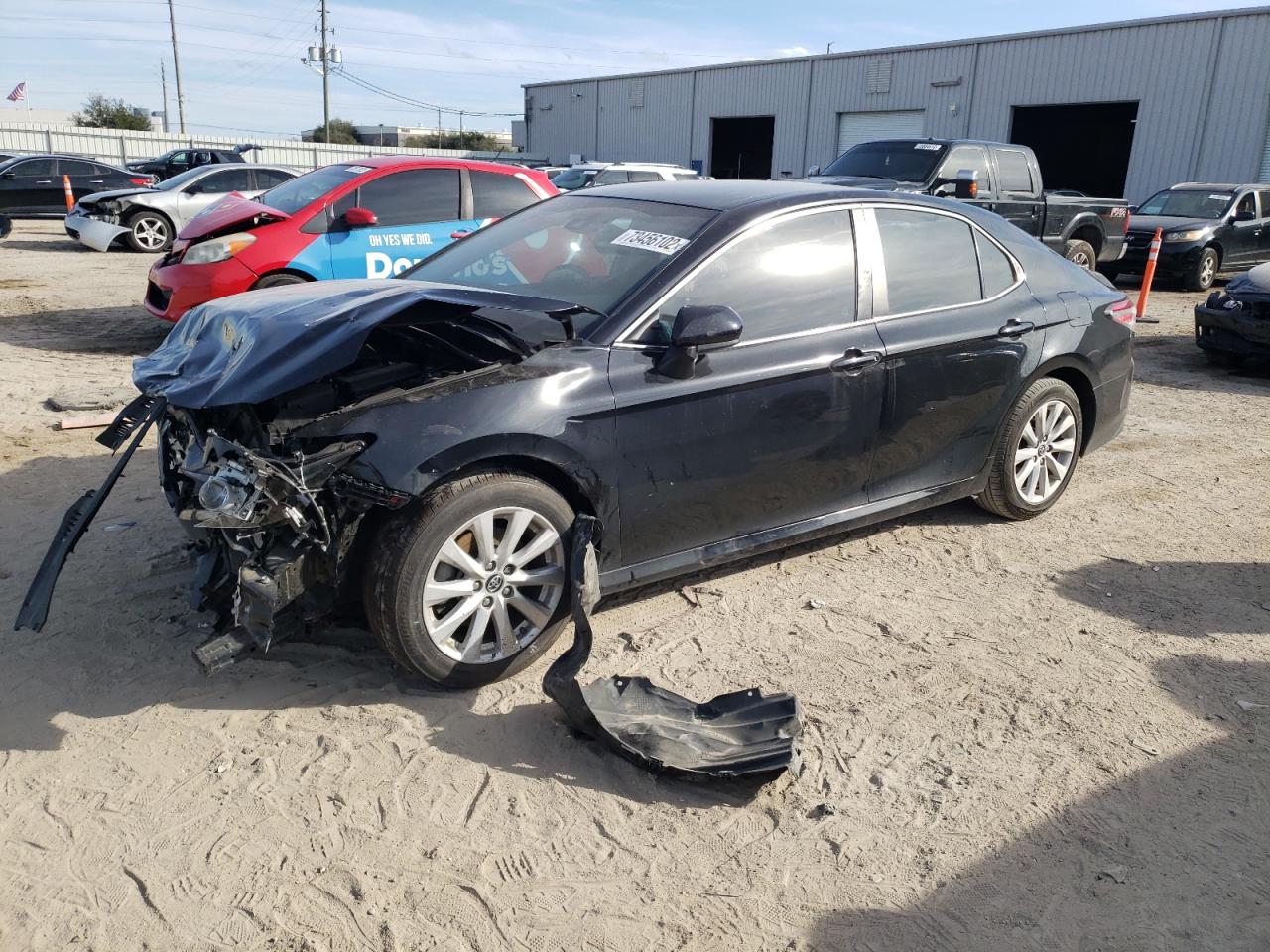 Toyota Camry l-le (2019)