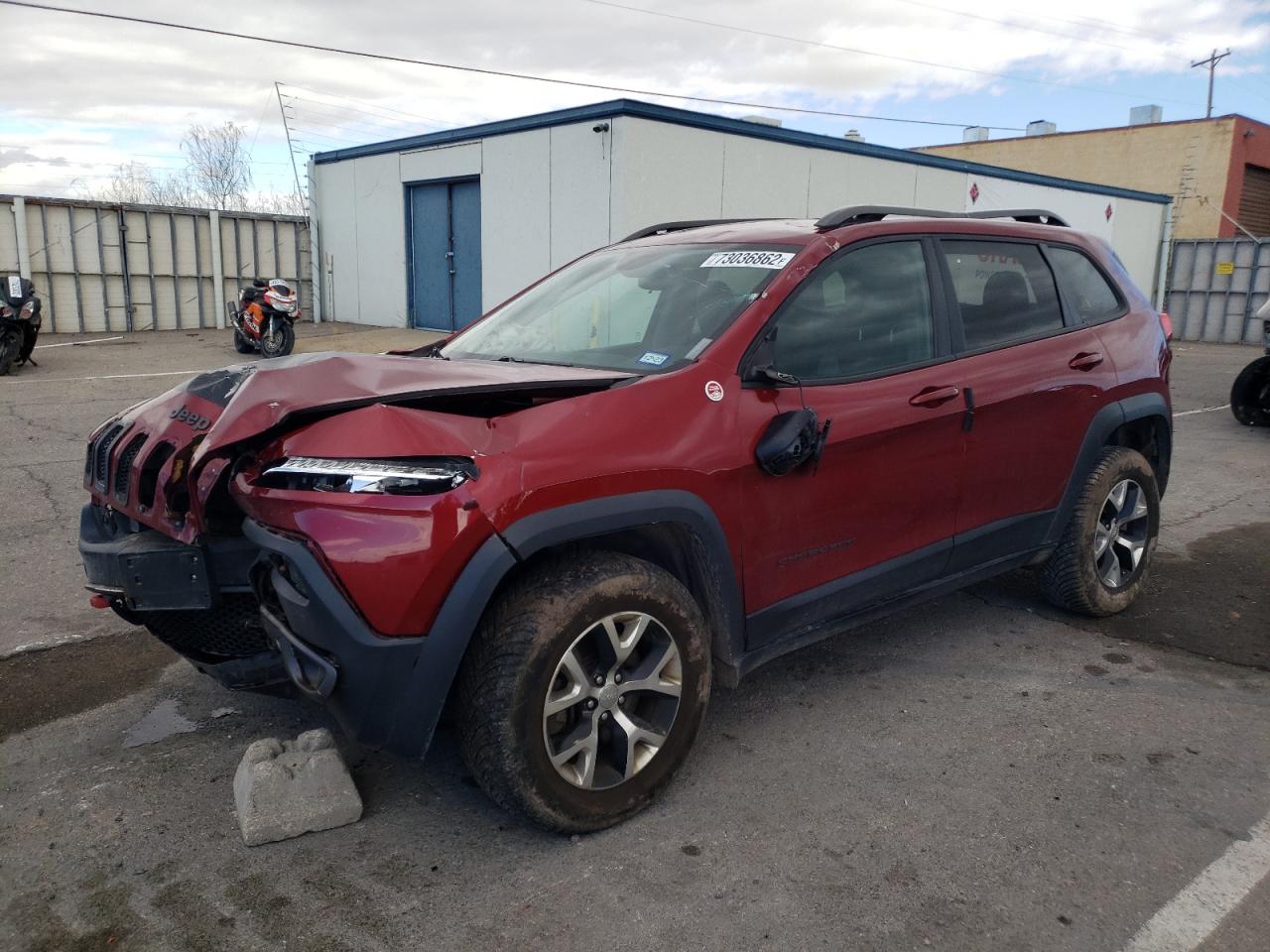 Jeep Cherokee t (2016)