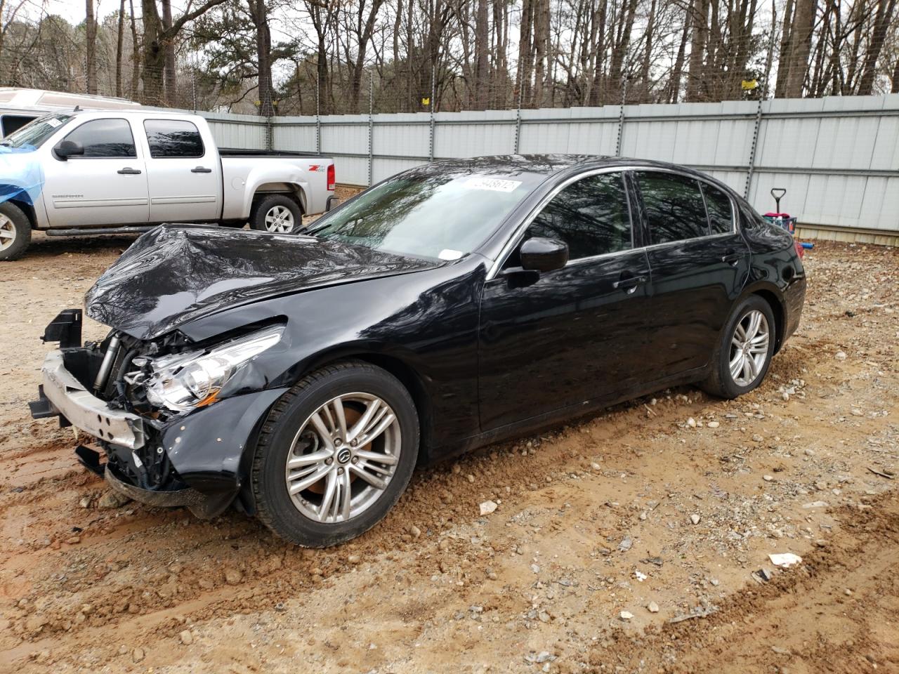 Infiniti G37 base (2012)