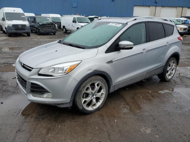 Ford Escape tit (2016)