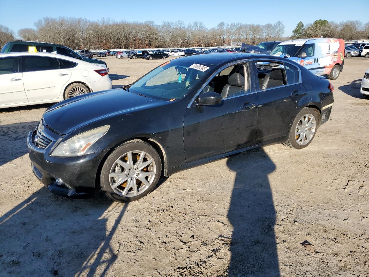 Infiniti G37 base (2011)