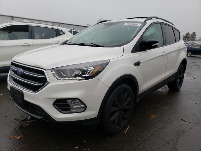 Ford Escape tit (2017)