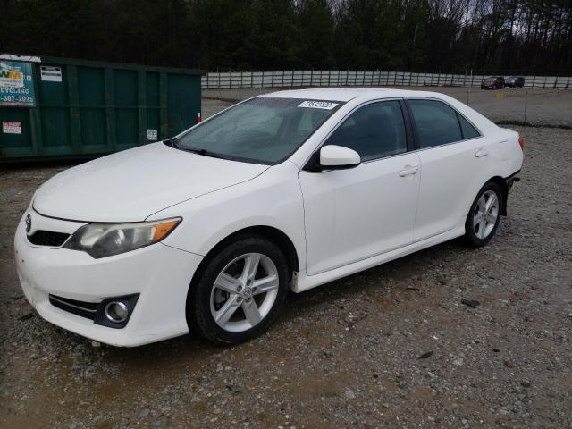 Toyota Camry l-se (2014)