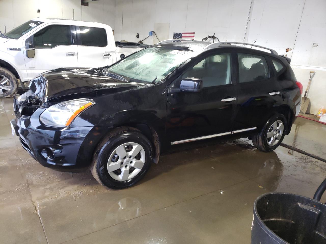 Nissan Rogue sele (2014)