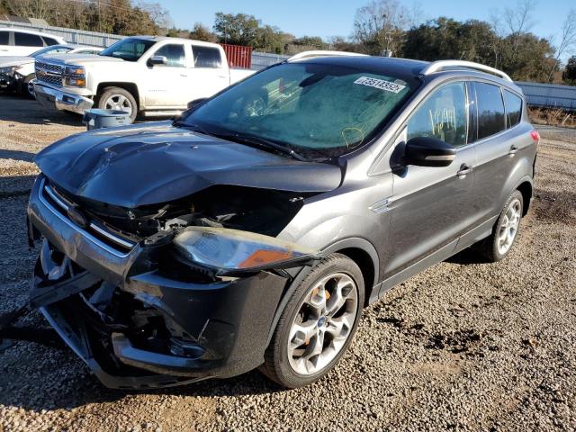 Ford Escape tit (2015)