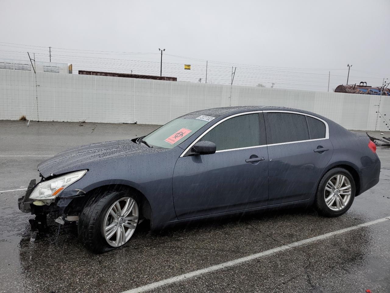 Infiniti G37 base (2011)