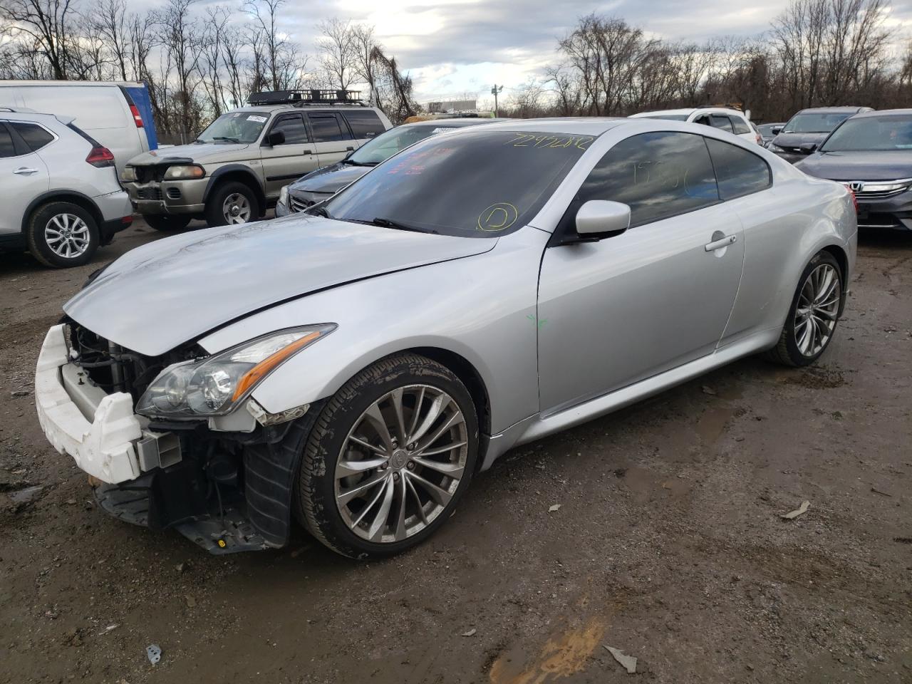 Infiniti G37 coupe (2013)