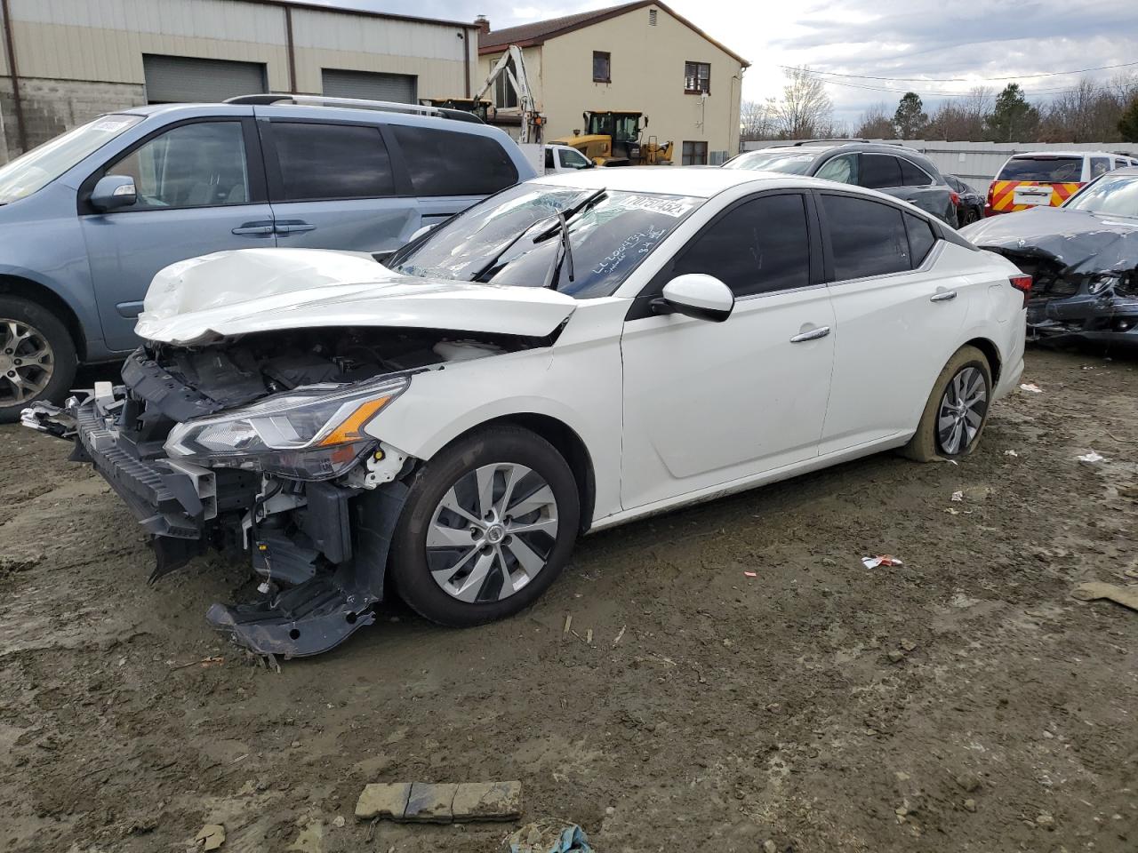 Nissan Altima s (2020)