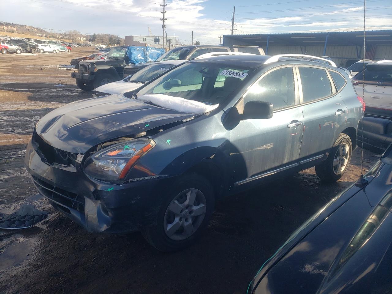 Nissan Rogue sele (2015)