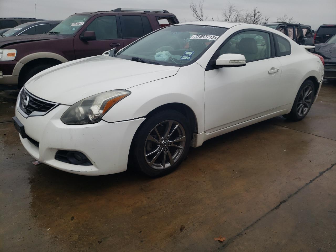 Nissan Altima s (2012)