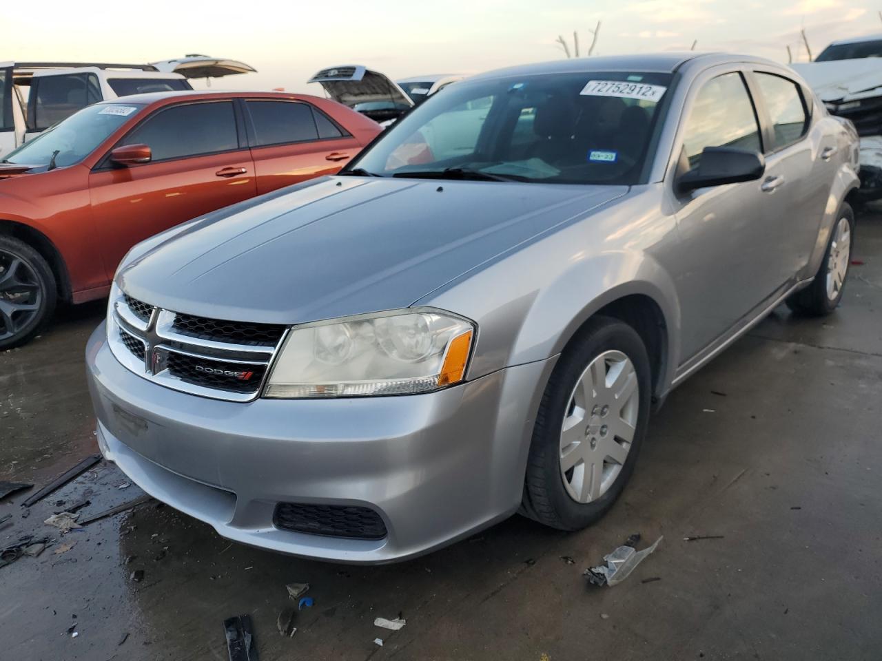 Dodge Avenger se (2014)
